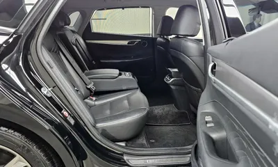 Hyundai Grandeur 2020, 97187 км, за 16421.43 USD - фото 12