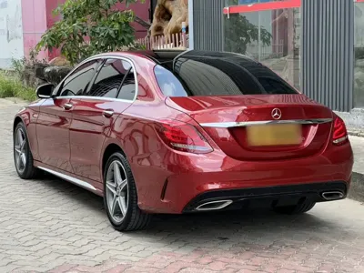 Mercedes-Benz C-Class 2018, 91800 км, за 16369.76 USD - фото 6