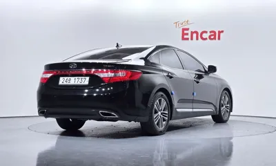 Hyundai Grandeur 2013, 121558 км, за 4529.34 USD
