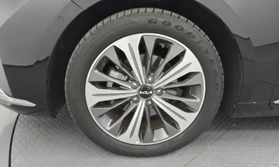 Kia K8 2023, 35805 км, за 20752.03 USD
