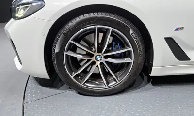 BMW 5-Series 2023, 50754 км, за 25330.46 USD
