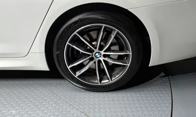 BMW 5-Series 2023, 50754 км, за 25330.46 USD - фото 21