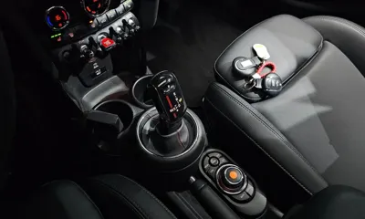 MINI Cooper 2021, 66779 км, за 15032.17 USD - фото 9