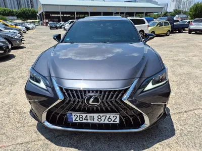 Lexus ES 2023, 110169 км, за 27569.91 USD