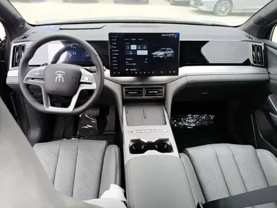 BYD L DM-i 2026, 100 км, за 16980.1 USD - фото 10