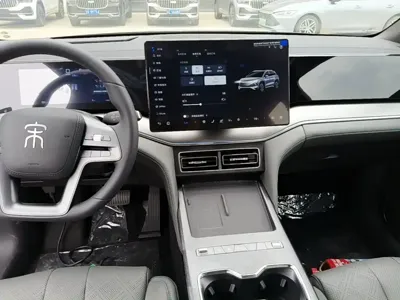 BYD L DM-i 2026, 100 км, за 16980.1 USD - фото 13