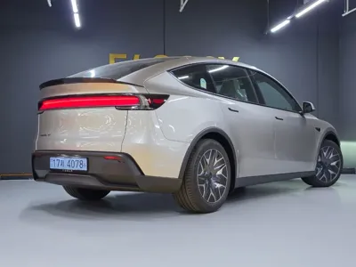 Tesla Model Y 2026, 10 км, за 49576.98 USD