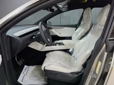 Tesla Model Y 2026, 10 км, за 49576.98 USD - фото 11