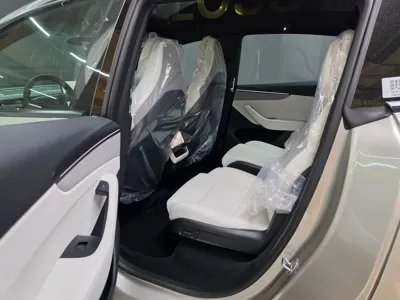 Tesla Model Y 2026, 10 км, за 49576.98 USD - фото 14