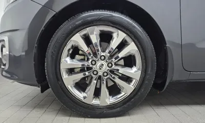 Kia Canival 2017, 78507 км, за 10523.55 USD