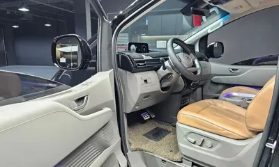 Hyundai Staria 2023, 74688 км, за 23778.24 USD - фото 11