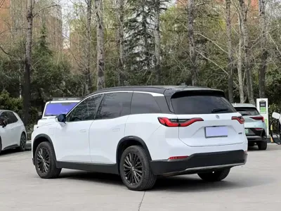 Nio ES8 2019, 100000 км, за 11775.22 USD - фото 9