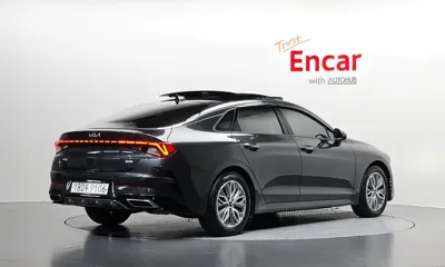 Kia K5 2023, 29935 км, за 15426.02 USD