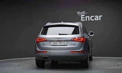 Audi Q5 2012, 222902 км, за 4340.96 USD