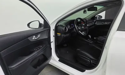 Kia K3 2021, 63177 км, за 9183.41 USD - фото 11