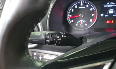 Kia K3 2021, 63177 км, за 9183.41 USD - фото 26