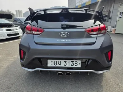 Hyundai Veloster 2018, 100418 км, за 7548.9 USD - фото 6