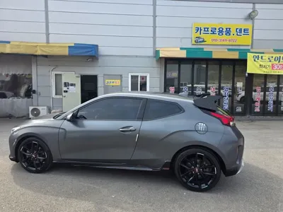 Hyundai Veloster 2018, 100418 км, за 7548.9 USD - фото 8