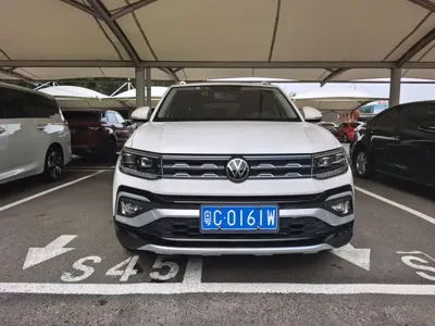 Volkswagen T-Cross 2022, 57000 км, за 12771.97 USD
