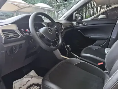 Volkswagen T-Cross 2022, 57000 км, за 12771.97 USD