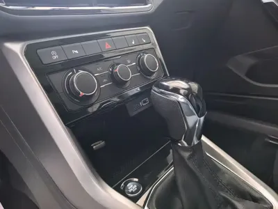 Volkswagen T-Cross 2022, 57000 км, за 12771.97 USD - фото 7