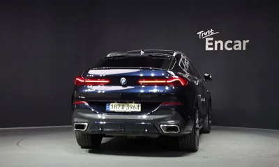 BMW X6 2023, 37988 км, за 52693.25 USD