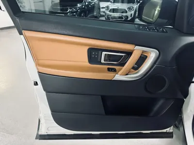 Land Rover Discovery Sport 2018, 112466 км, за 9518.18 USD - фото 18