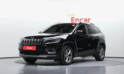 Jeep Cherokee · 2021 год