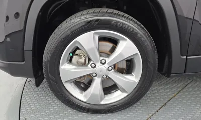 Jeep Cherokee 2021, 118545 км, за 8606.75 USD