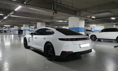 Porsche Panamera 2024, 11800 км, за 100925.56 USD