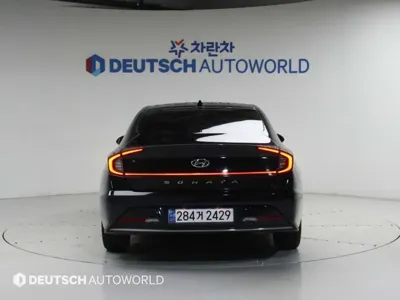 Hyundai Sonata 2021, 59589 км, за 10906.94 USD