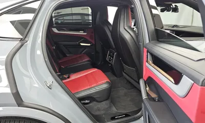 Porsche Cayenne 2024, 24346 км, за 95765.52 USD - фото 12