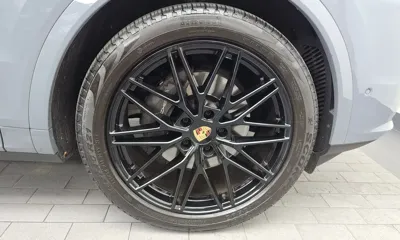 Porsche Cayenne 2024, 24346 км, за 95765.52 USD - фото 21