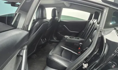 Tesla Model 3 2022, 77710 км, за 21990.29 USD - фото 12