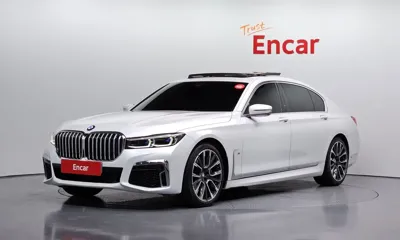 BMW 7-Series · 2021 год