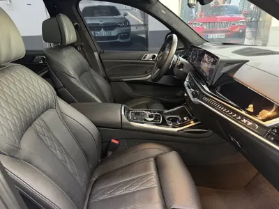 BMW X7 2024, 34967 км, за 70565.84 USD - фото 13