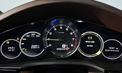 Porsche Cayenne 2020, 93090 км, за 55674.91 USD - фото 8