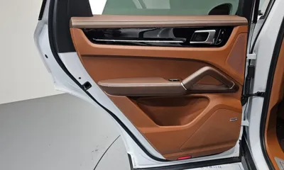 Porsche Cayenne 2020, 93090 км, за 55674.91 USD - фото 25