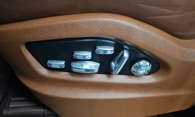 Porsche Cayenne 2020, 93090 км, за 55674.91 USD - фото 31