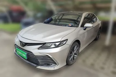 Toyota Camry · 2021 год