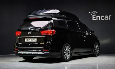 Kia Canival 2020, 117492 км, за 15526.92 USD