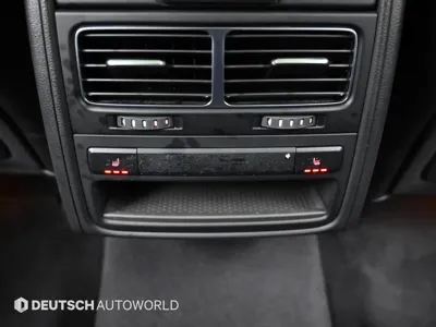 Volkswagen Touareg 2012, 124438 км, за 6630.69 USD - фото 16