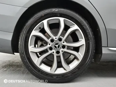 Mercedes-Benz C-Class 2017, 107500 км, за 8196.73 USD