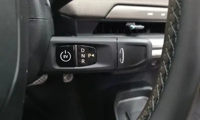 Kia EV4 2026, 2652 км, за 26913.48 USD - фото 9