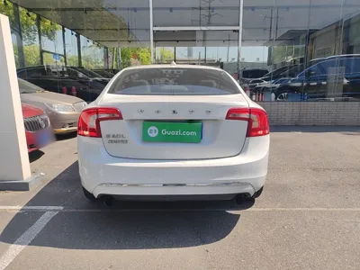 Volvo S60 2014, 98700 км, за 7723 USD