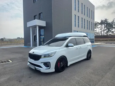 Kia Canival 2019, 112704 км, за 17824.63 USD