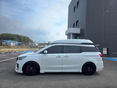 Kia Canival 2019, 112704 км, за 17824.63 USD