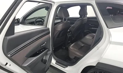 Hyundai Tucson 2021, 62273 км, за 16418.89 USD - фото 12