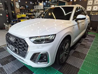 Audi Q5 2023, 79023 км, за 24832.61 USD
