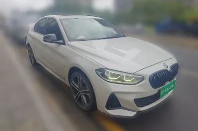 BMW 1 Series 2021, 23500 км, за 16101 USD